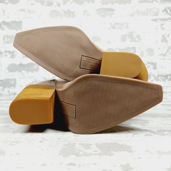 NEW Charles By Charles David In Caramelized Leather Block Heeled Boots A170 - Picture 8 of 11
